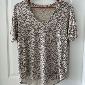 AMERICAN EAGLE Soft & Sexy Leopard Tee